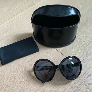 Ferragamo sunglasses with case and dust cloth